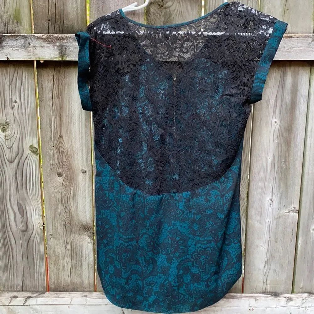 Express Flowy Top sz. S